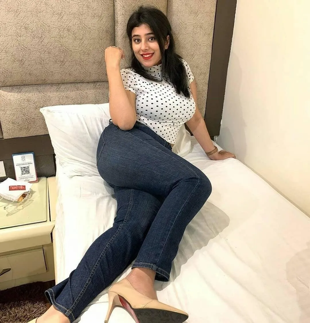 Luxury Call Girls in Noida by DelhiMazza